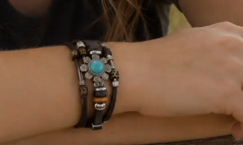 Western Flower Fashion Turquoise Bracelet - RDJB217