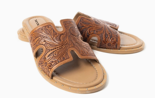 Carmina Anne Sandals in Dark Brown - S-11970
