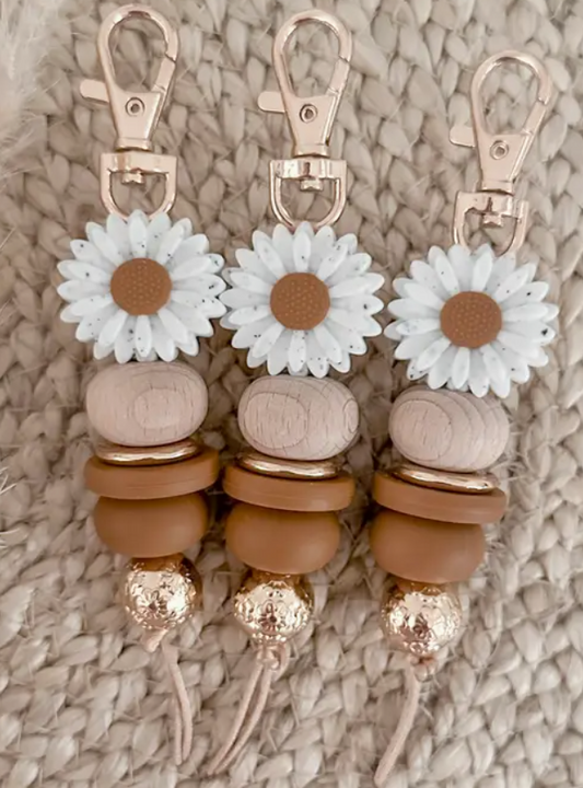 Lazy Daisy Keychain - Tan Speckle
