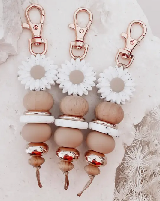 Lazy Daisy Keychain - Oatmeal Speckle