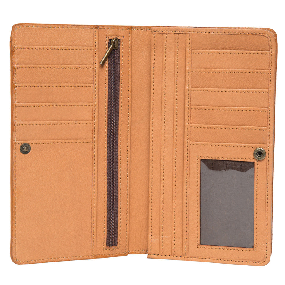 The Design Edge Tooled Flap Calama Wallet