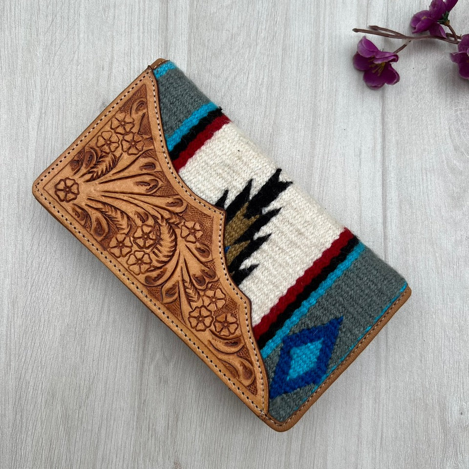 The Design Edge Tooled White Saddle Blanket Slim Wallet- TSB22B- Brown Tooled Leather