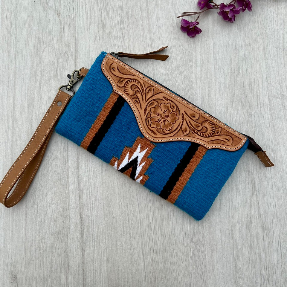 Arrows - Saddle Blanket and Leather Crossbody/Clutch