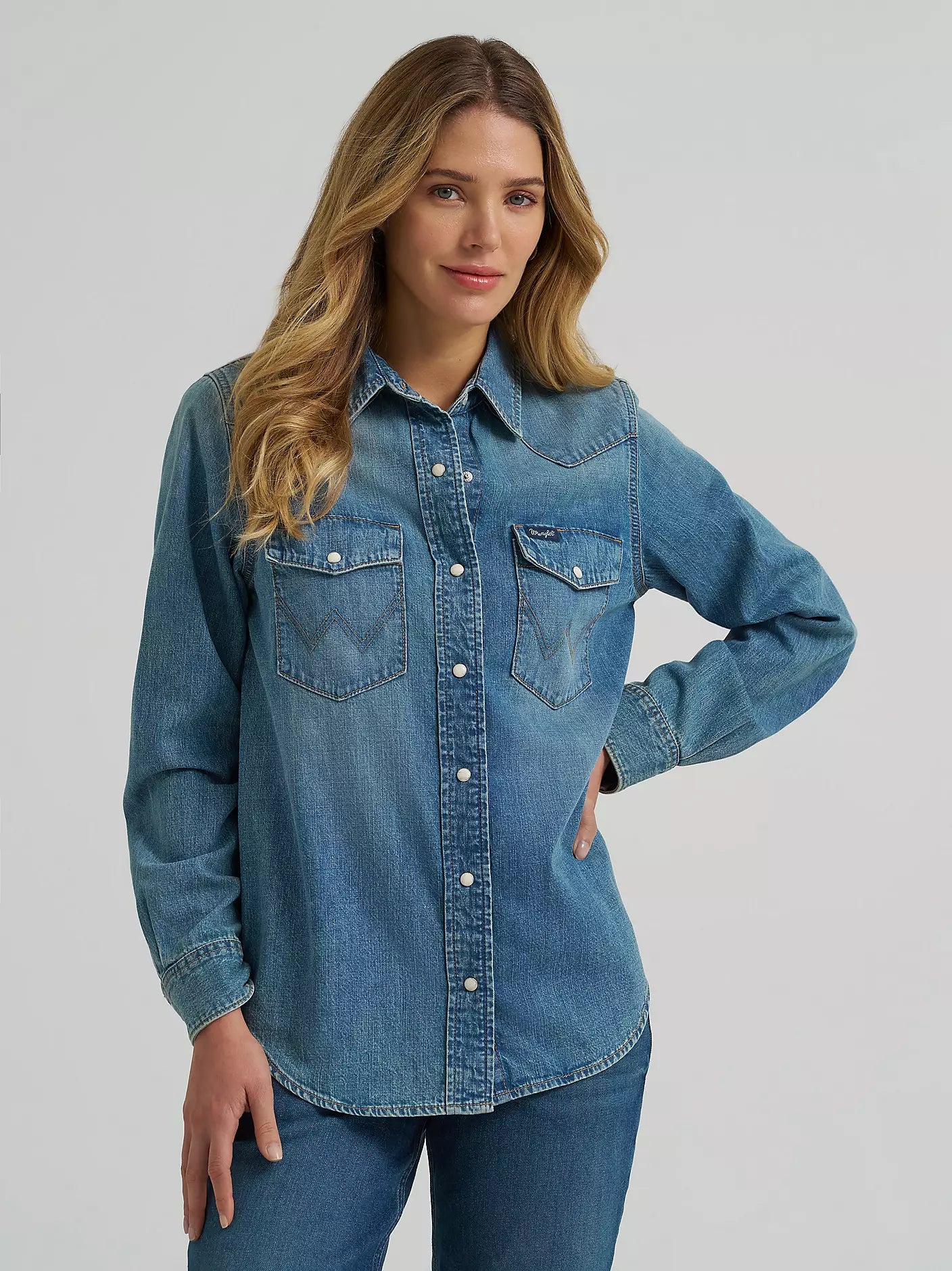 Wrangler Ladies Tinted Denim L/S Shirt - 112373723