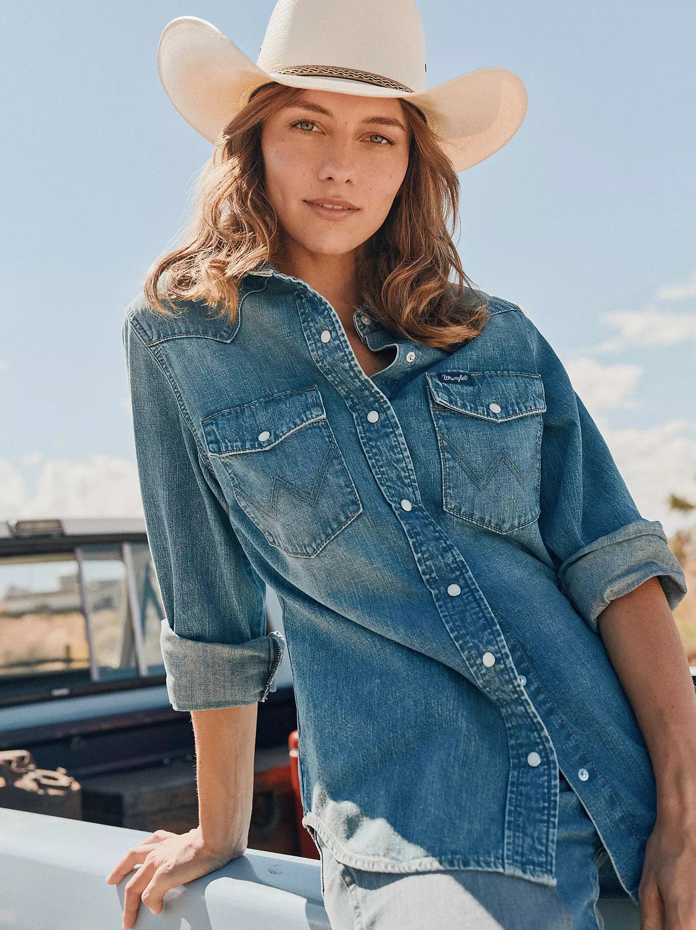 Wrangler Ladies Tinted Denim L/S Shirt - 112373723