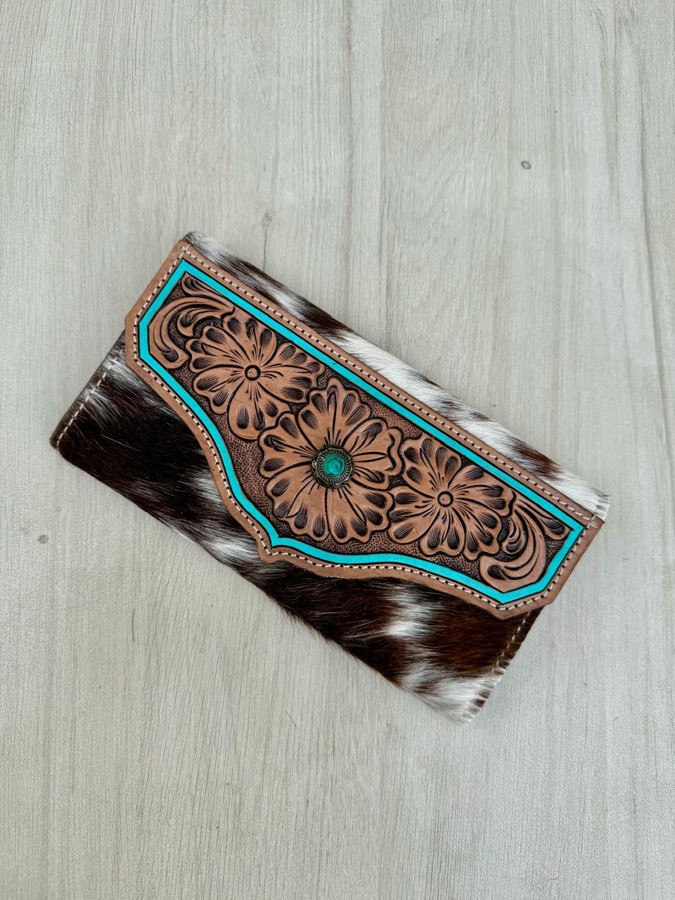 The Design Edge Cowhide Tooling Leather Wallet with Turquoise Stonework - Brown and White - AW30