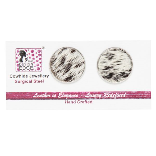 The Design Edge Nairobi Stud Earrings- Black and White - Ear07