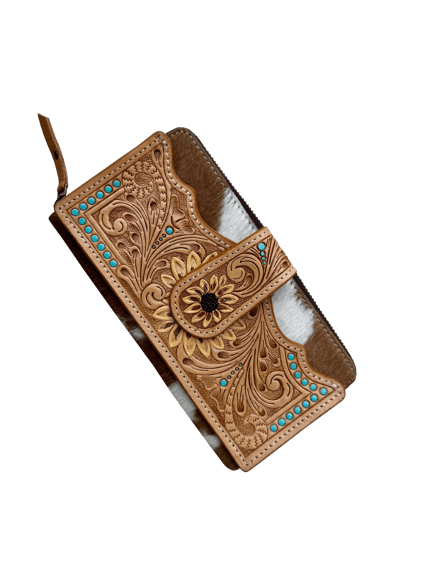 The Design Edge Sunflower Leather Zippered Tan Wallet - AW34
