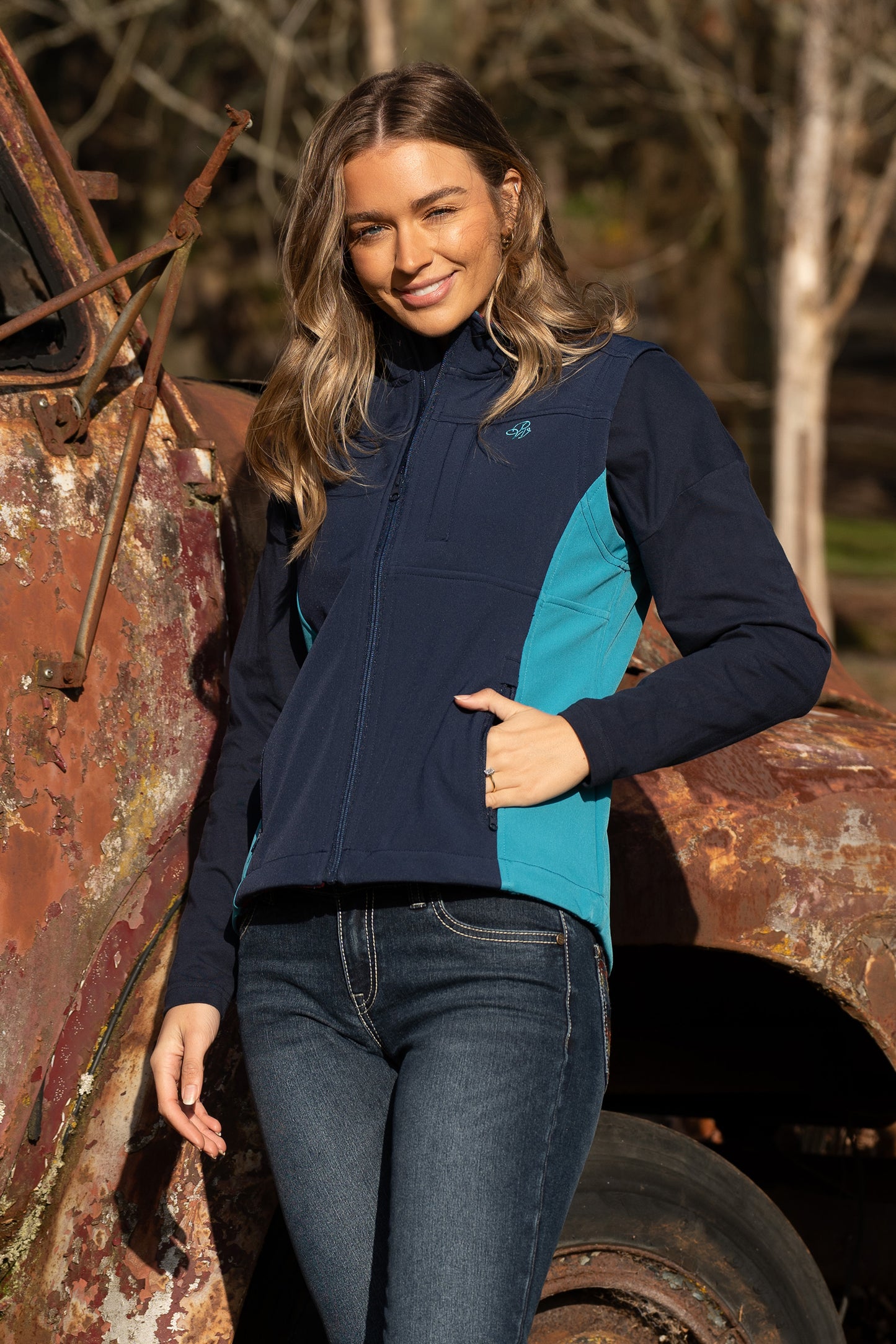 Pure Western Ladies Tracy Soft Shell Vest - Navy/Aqua