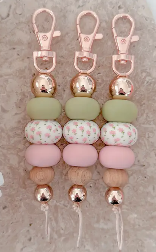 Spring Daisies Keychain