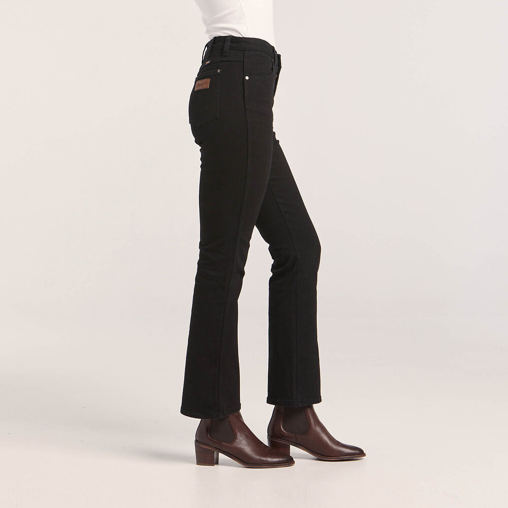 Wrangler Ladies Classic Bootcut Jean - W/091049/616