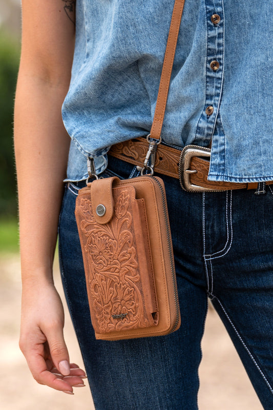 Wrangler Tayla Phone Bag - Tan - X3S2943BAG