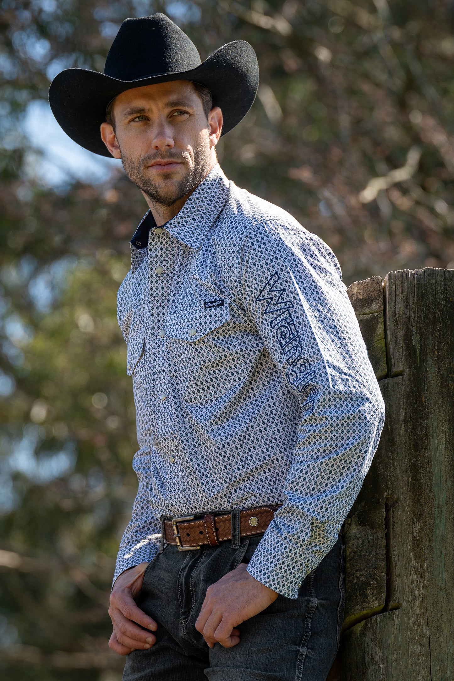 Wrangler Mens Clinton Logo Long Sleeve Shirt - White/Blue - X4W1111001