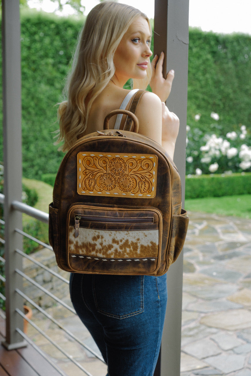 The Design Edge Antique Leather Backpack with Tooling Details – YK01T